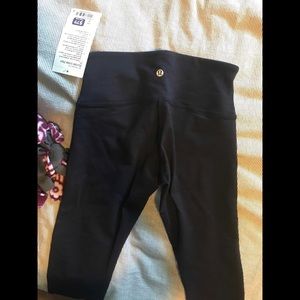 Midnight blue Lululemon Wonder Under III pants